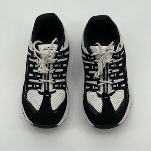 AVIA WOMENS ATHLETIC SHOES, SZ 8, VERY GOOD CONDITION, PREOWNED. BLACK W…